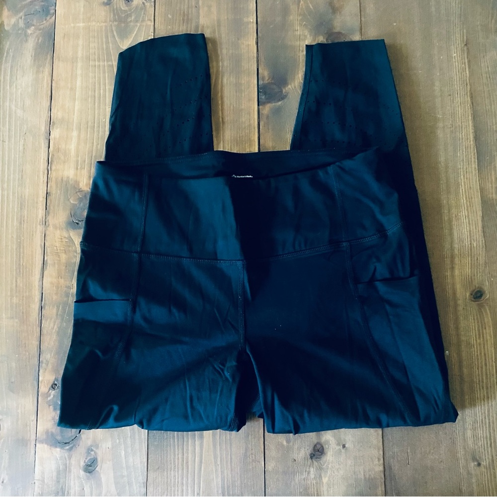 Members Mark Active pocket black cropped leggings